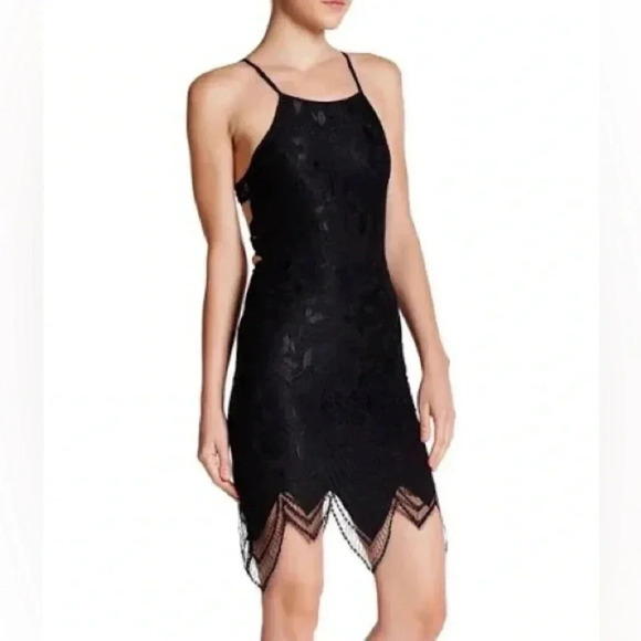 Missguided Dresses & Skirts - Misguided Size 10 black bodycon lace dress sleeveless